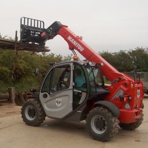 5ǜm Telehandler
